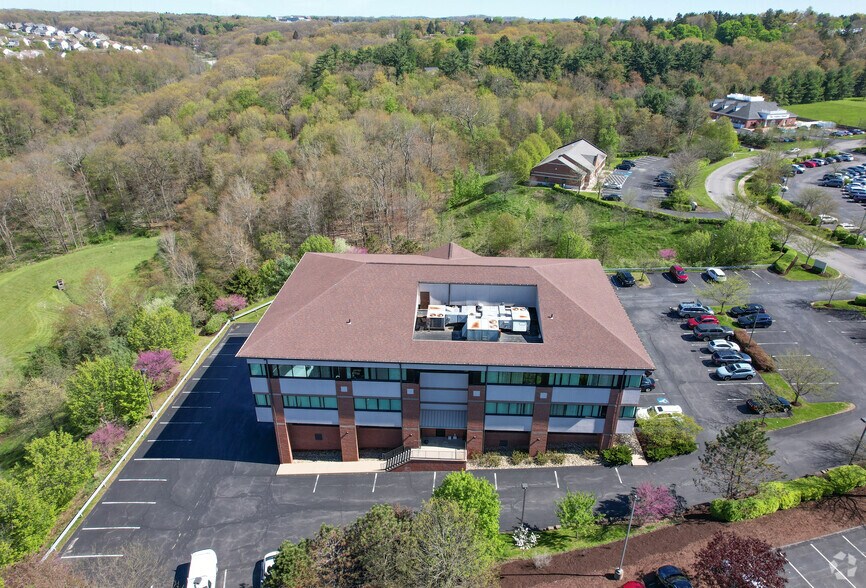 More Photos Of 6000 Brooktree Rd, Wexford Office For Lease