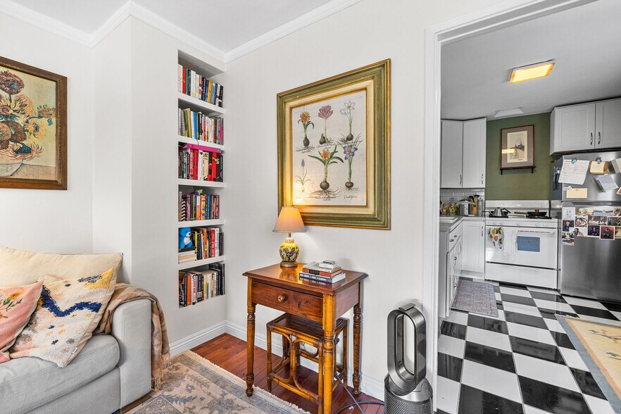 More Photos Of 3055 Future St, Los Angeles Apartments For Sale