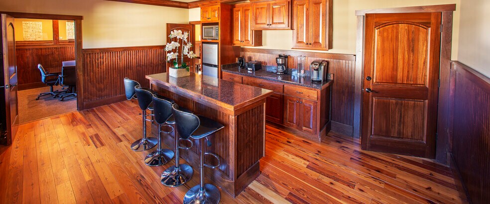 More Photos Of 60 N Gate Station Dr, Marble Hill Unknown For Lease