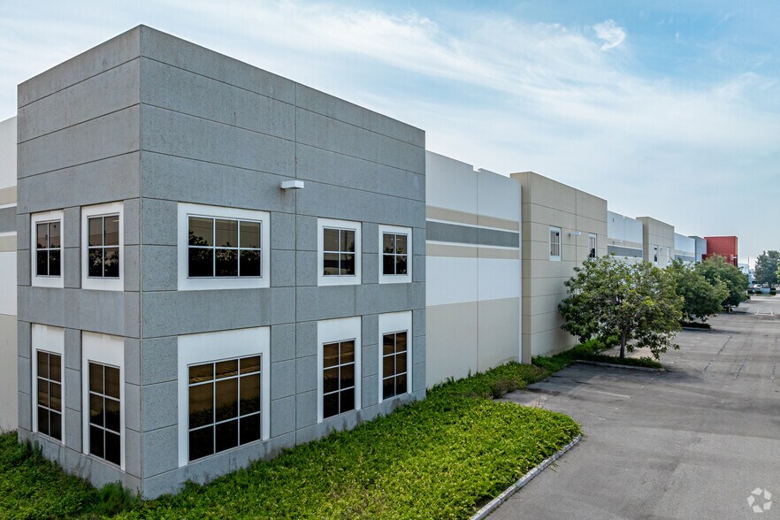More Photos Of 10660 Acacia St, Rancho Cucamonga Manufacturing For Sale
