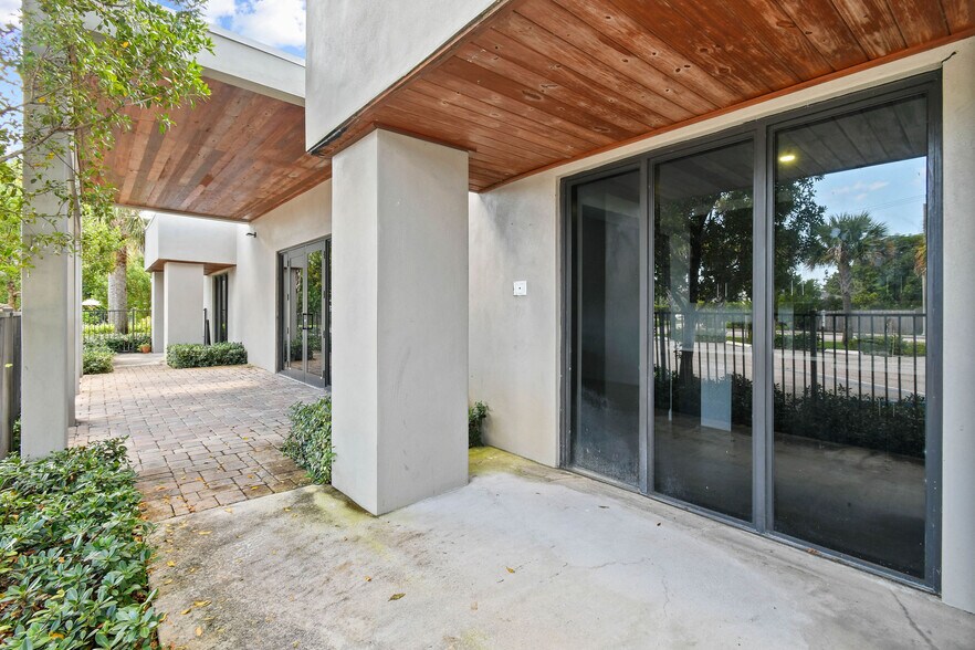 More Photos Of 469 Spencer Dr, West Palm Beach Medical For Lease