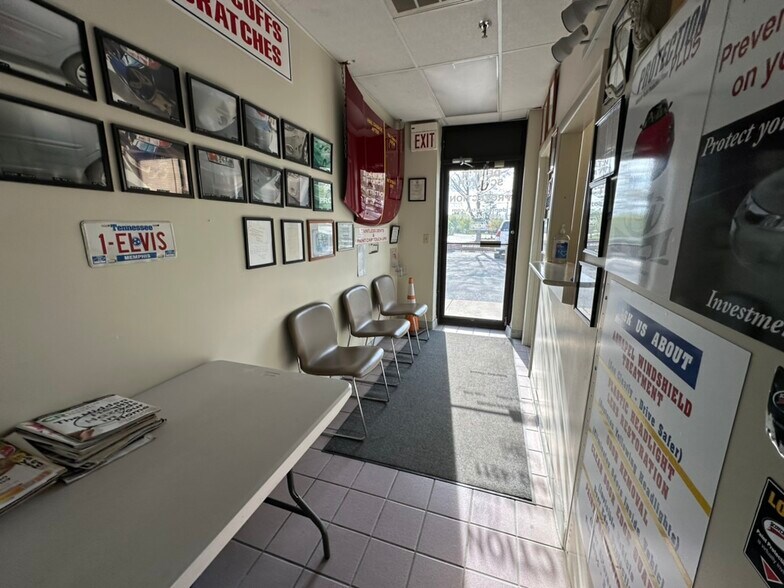 More Photos Of 507 Boston Tpke, Shrewsbury Freestanding For Lease