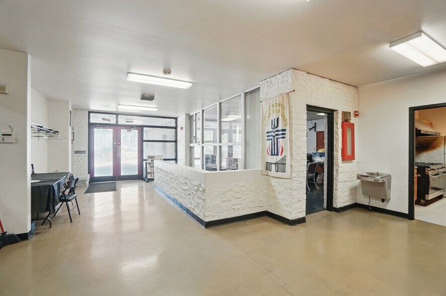 More Photos Of 1708 Baymiller St, Cincinnati Religious Facility For Sale