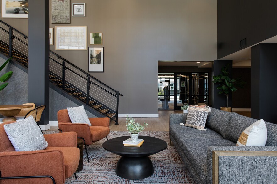 More Photos Of 440 N Monroe St, Tallahassee Apartments For Lease