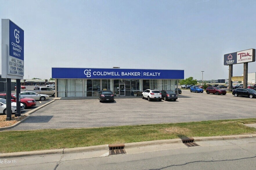 Primary Photo Of 501 N Kinzie Ave, Bradley Freestanding For Lease