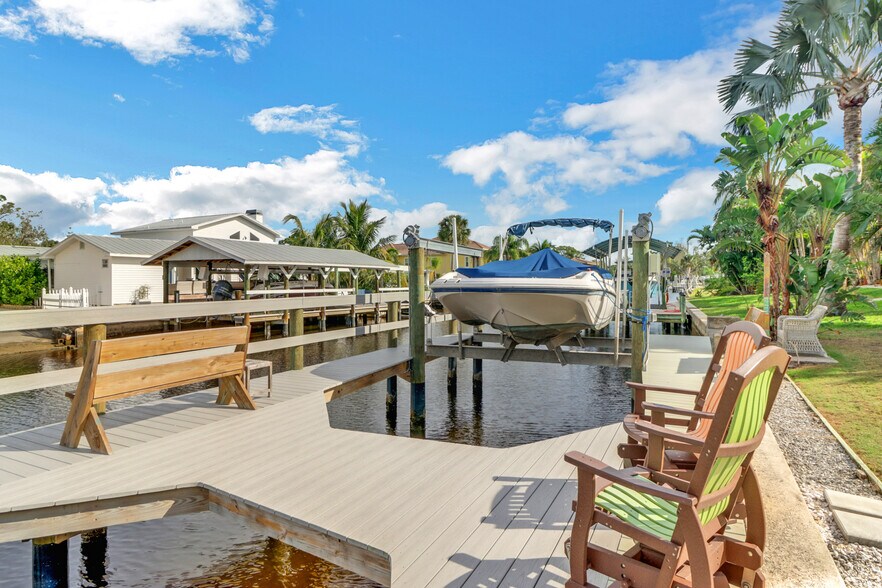 More Photos Of 4838 Esplanade St, Bonita Springs Multifamily For Sale