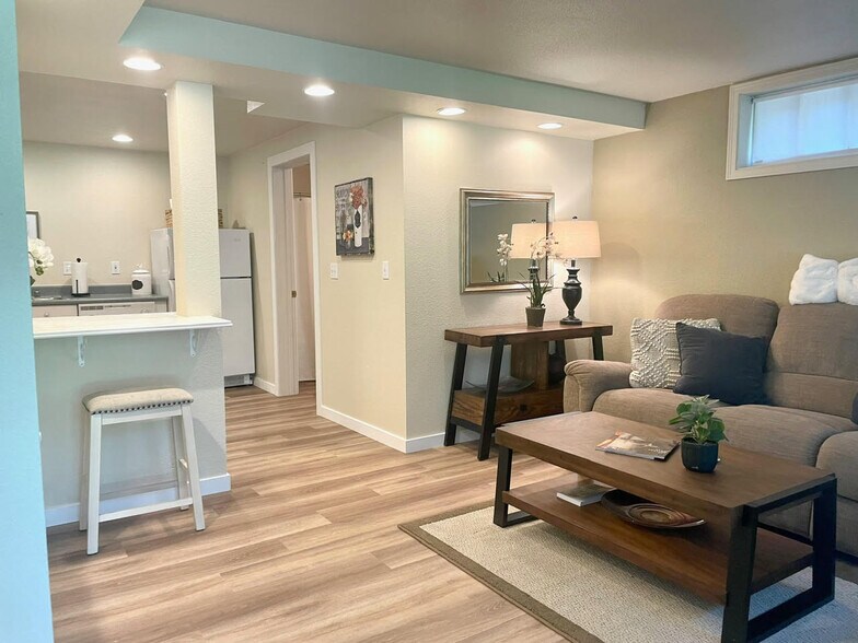 More Photos Of 23042 Ne 8th St, Sammamish Office For Sale
