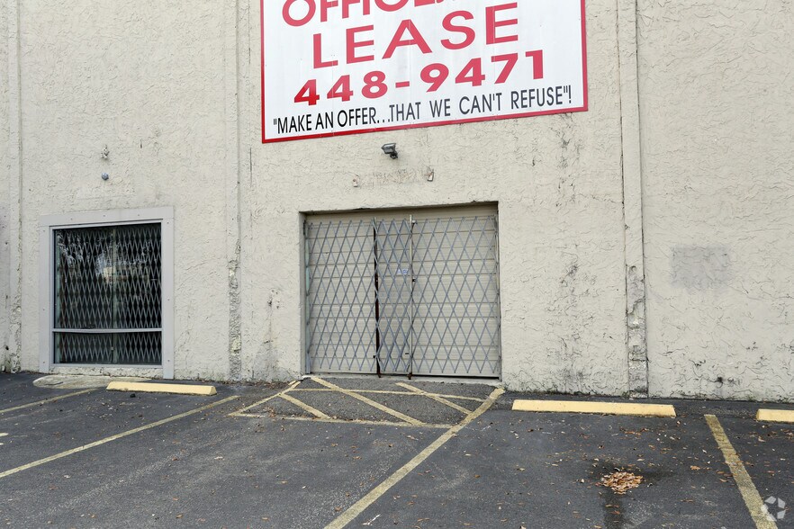 More Photos Of 604 Oak St, Myrtle Beach Warehouse For Lease