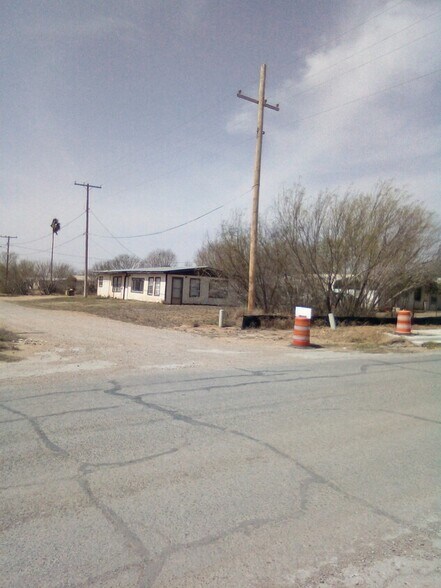 Primary Photo Of 386 S Commerce St, Big Wells Land For Sale