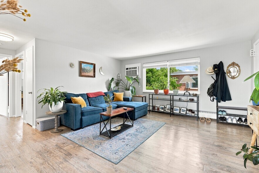 More Photos Of 705 Moore St, Denver Apartments For Sale