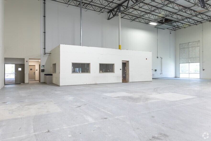 More Photos Of 21-31 Commerce Dr, O'Fallon Unknown For Lease