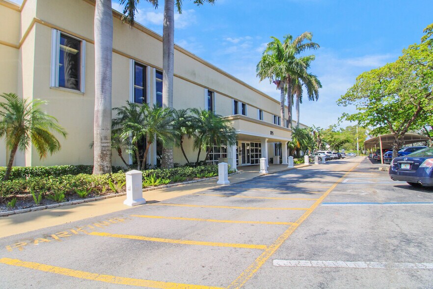 More Photos Of 895 SW 30th Ave, Pompano Beach Office For Lease