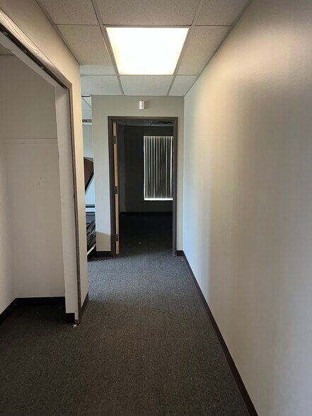 More Photos Of 12303 Delta St, Taylor Industrial For Sale