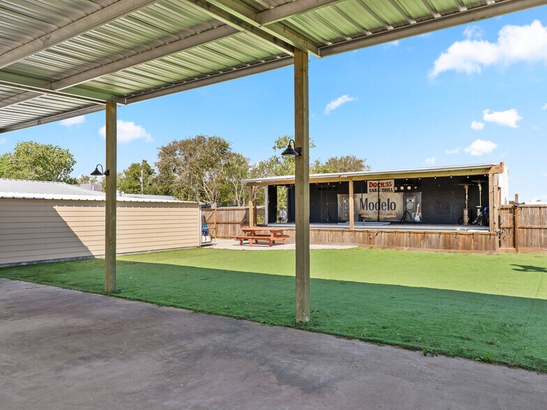More Photos Of 1520 Henderson Avenue, Palacios Theater Concert Hall For Sale