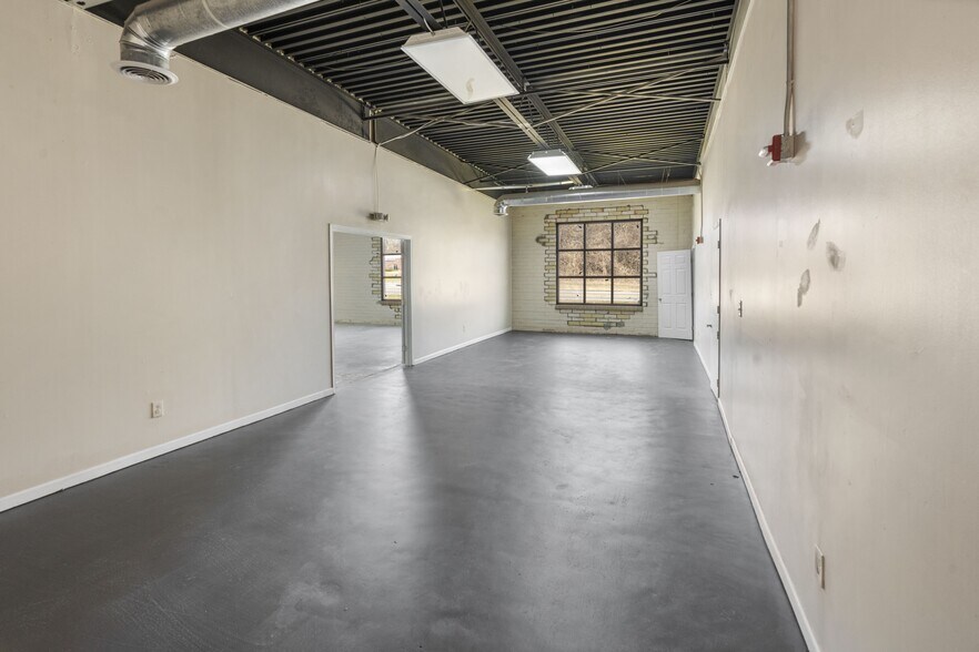 More Photos Of 3955 Highway 53, Hoschton Freestanding For Sale