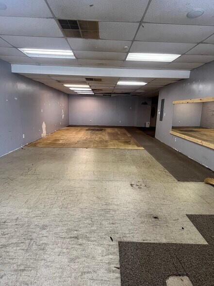 More Photos Of 26 W Main St, Shelby Storefront Retail Office For Sale