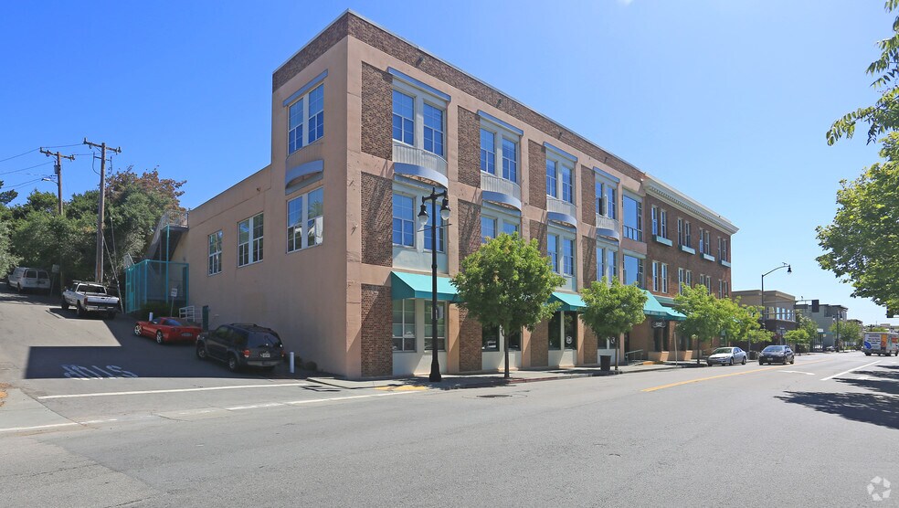 More Photos Of 1 H St, San Rafael Apartments For Lease