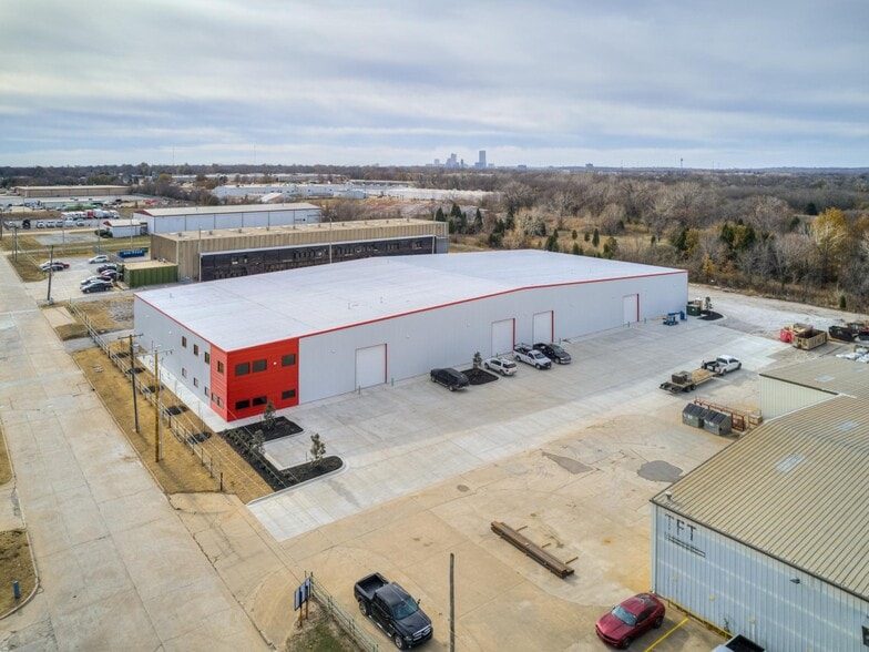 More Photos Of 3000 N Florence Ave, Tulsa Distribution For Lease