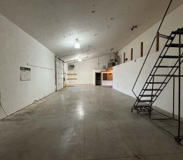 More Photos Of 1202-1208 E Bluff Rd, Whitewater Freestanding For Lease