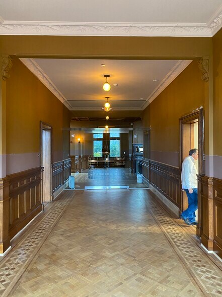 More Photos Of 601 Dr Martin Luther King Jr Blvd, Newark Office For Lease
