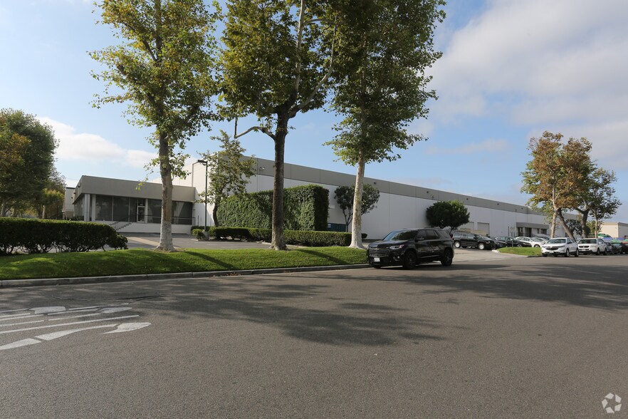More Photos Of 2102 Alton Pky, Irvine Manufacturing For Lease