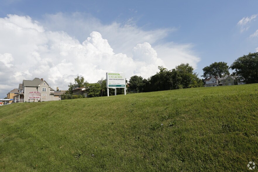 More Photos Of 1032-1044 Jefferson Ave, Washington Land For Lease