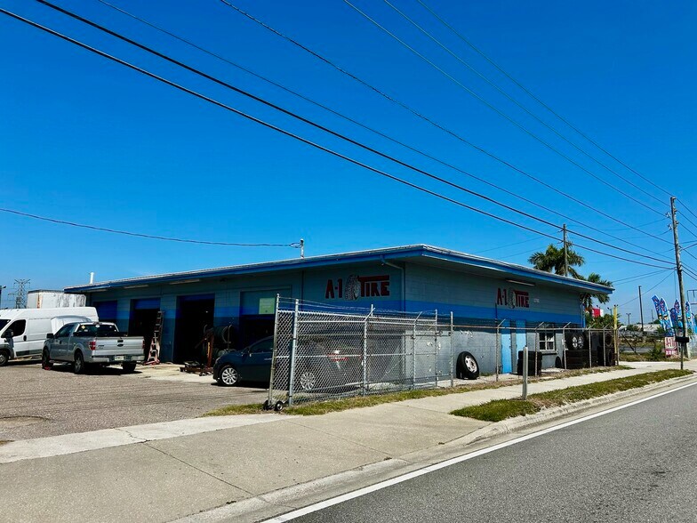More Photos Of 12790 49th St N, Clearwater Service For Sale