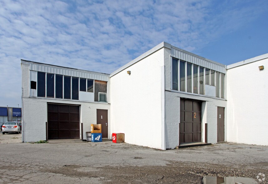 More Photos Of 1177 Finch Ave, Toronto Warehouse For Lease