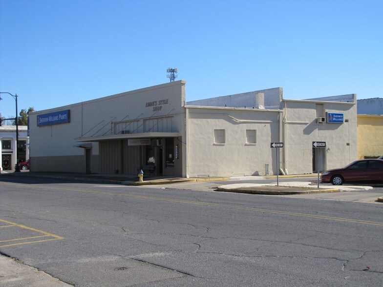 More Photos Of 227 N Broadway Ave, Sylacauga Storefront For Sale