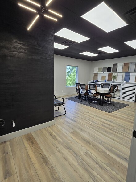 More Photos Of 9003 Technology Ln, Fishers Office Residential For Lease