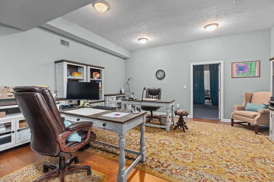 More Photos Of 206 Alexander Ave, Strabane Medical For Sale