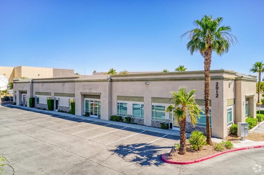 More Photos Of 2012 W Sunset Rd, Henderson Light Manufacturing For Lease