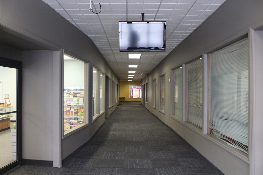 More Photos Of 200 Wanaque Ave, Pompton Lakes Storefront Retail Office For Lease