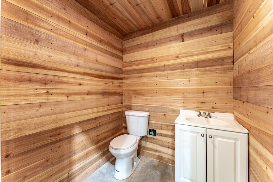 More Photos Of 6562 FM 148, Terrell Unknown For Lease