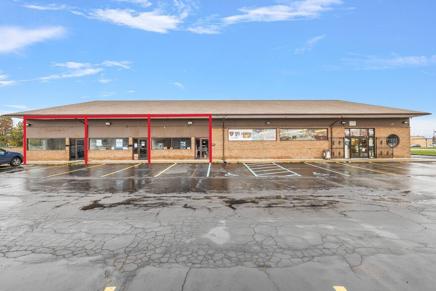 More Photos Of 5625-5655 18 Mile Rd, Sterling Heights Storefront For Sale