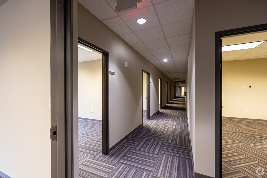 More Photos Of 303 Research Dr, Peachtree Corners Research And Development For Lease