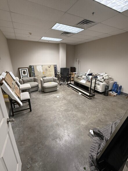 More Photos Of 3406 W Main St, Tupelo Industrial For Lease