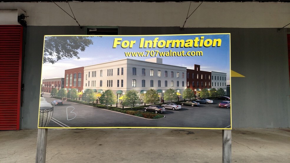 More Photos Of 707-717 Walnut St, Houston Warehouse For Sale