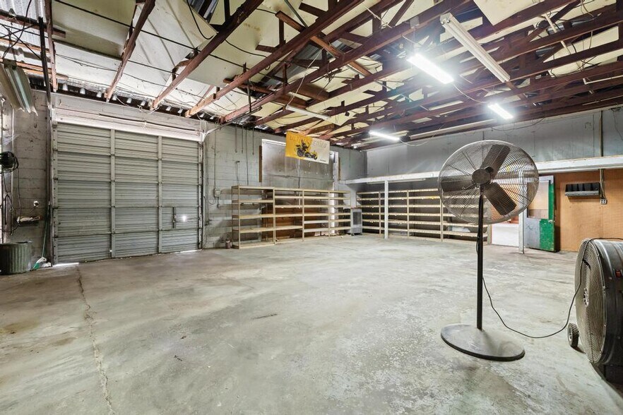More Photos Of 15928 County Road 108, Hilliard Service For Sale