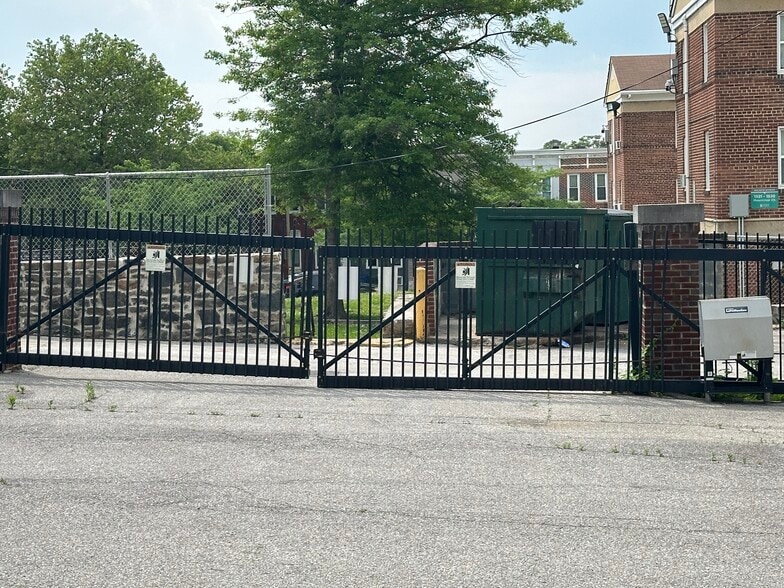 More Photos Of 1542 N Gilmor St, Baltimore Religious Facility For Sale