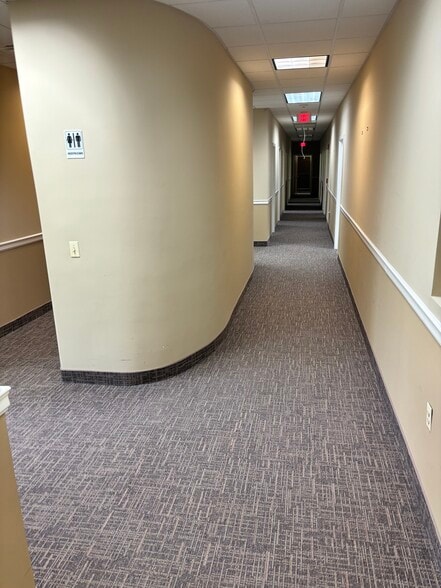 More Photos Of 220 Ridgedale Ave, Florham Park Office For Sale