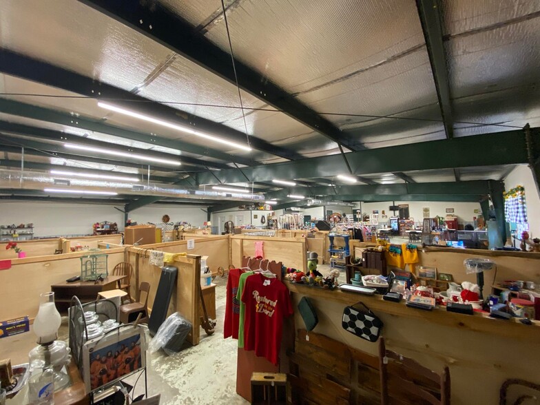 More Photos Of 1411 MS-15, Ellisville Flex For Sale