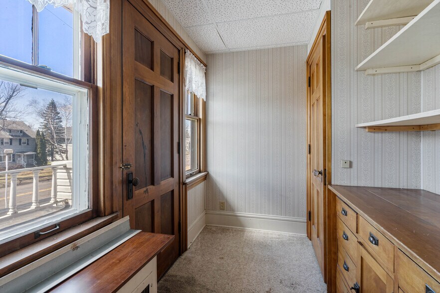 More Photos Of 1209 E 5th St, Superior Multifamily For Sale