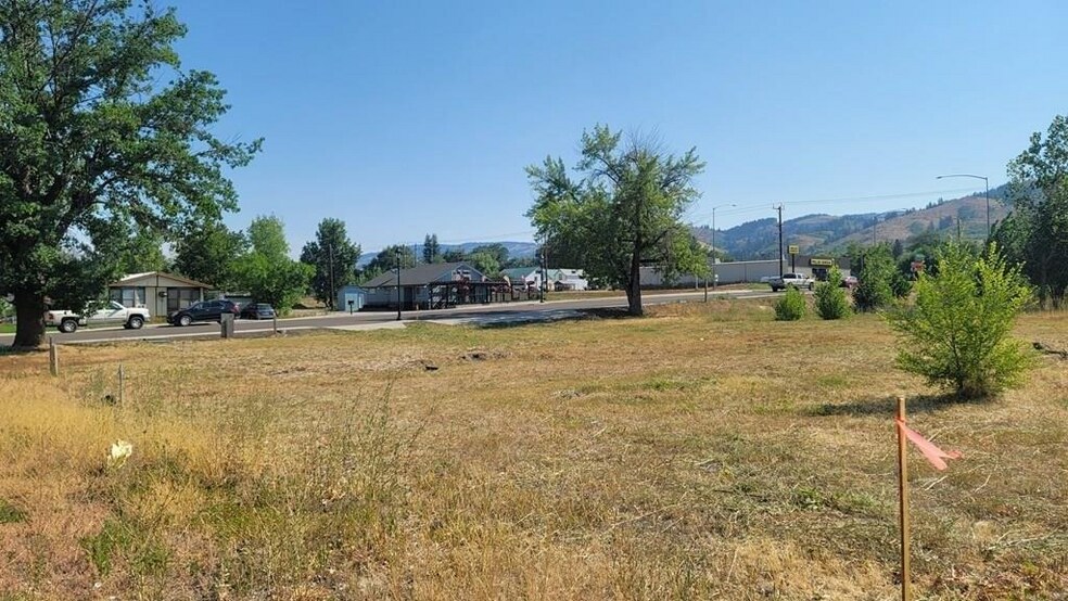 Primary Photo Of 403 Illinois Ave, Council Land For Sale