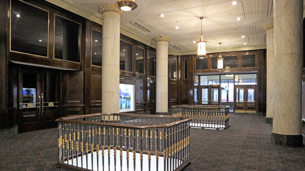 More Photos Of 80 Monroe Ave, Memphis Office For Lease