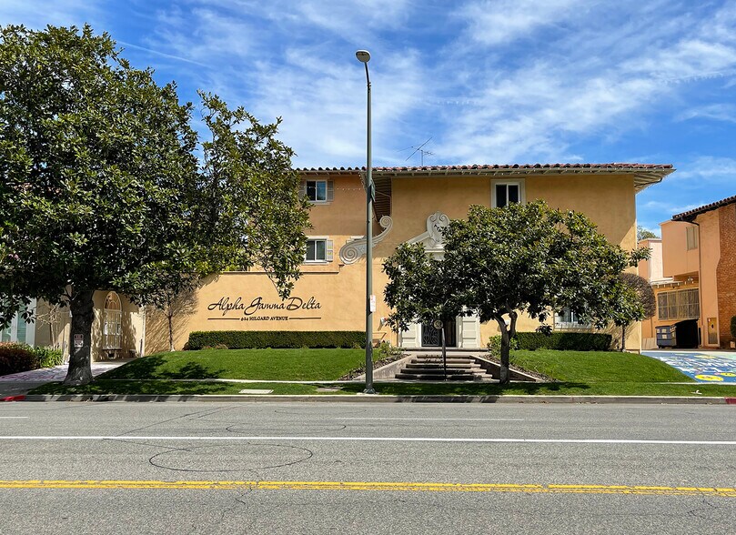 Primary Photo Of 624 Hilgard Ave, Los Angeles Apartments For Sale