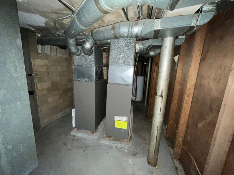 More Photos Of 17809 Harvard Ave, Cleveland Multifamily For Sale