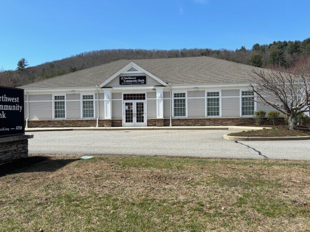 More Photos Of 141 Main St, New Hartford Storefront For Sale