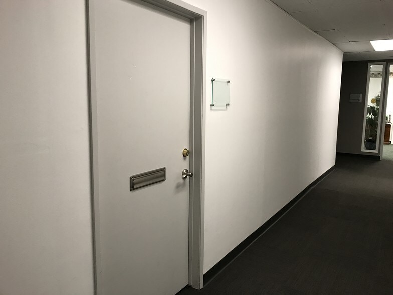 More Photos Of 512 E Wilson Ave, Glendale Office For Lease