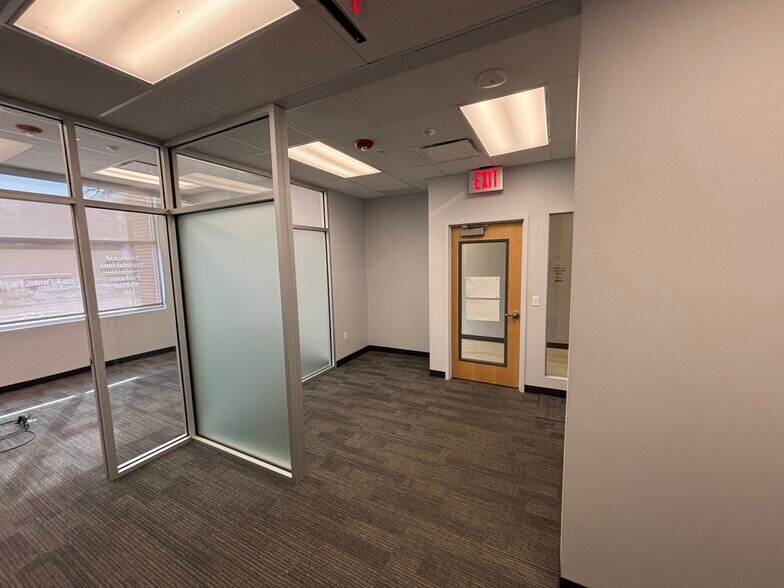 More Photos Of 1 E Main St, Bay Shore Apartments For Lease